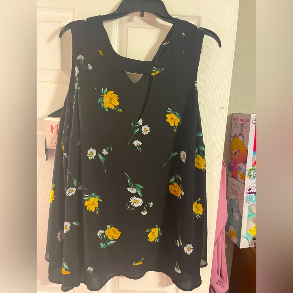 Torrid Floral Sleeveless Tunic